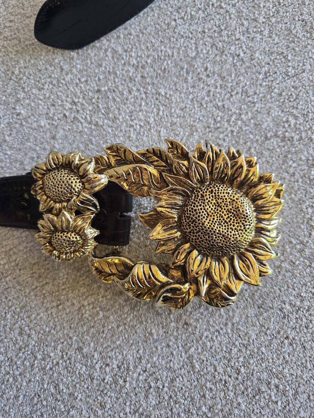 ​Vintage Hartnell Black Alligator Grain Sunflower Belt M - Picture 3 of 12